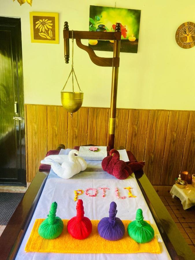 Veda5 Wellness Retreat & Spa Old Goa Bagian luar foto