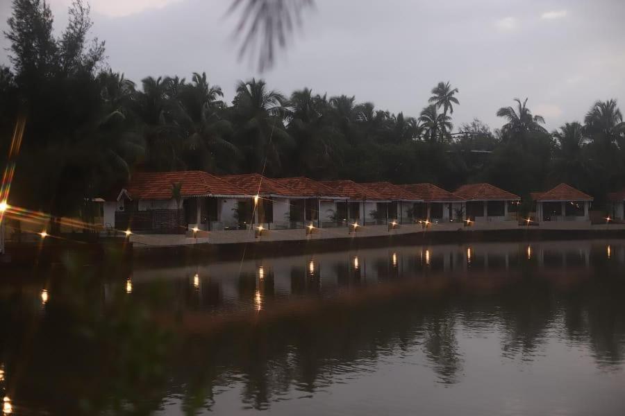 Veda5 Wellness Retreat & Spa Old Goa Bagian luar foto
