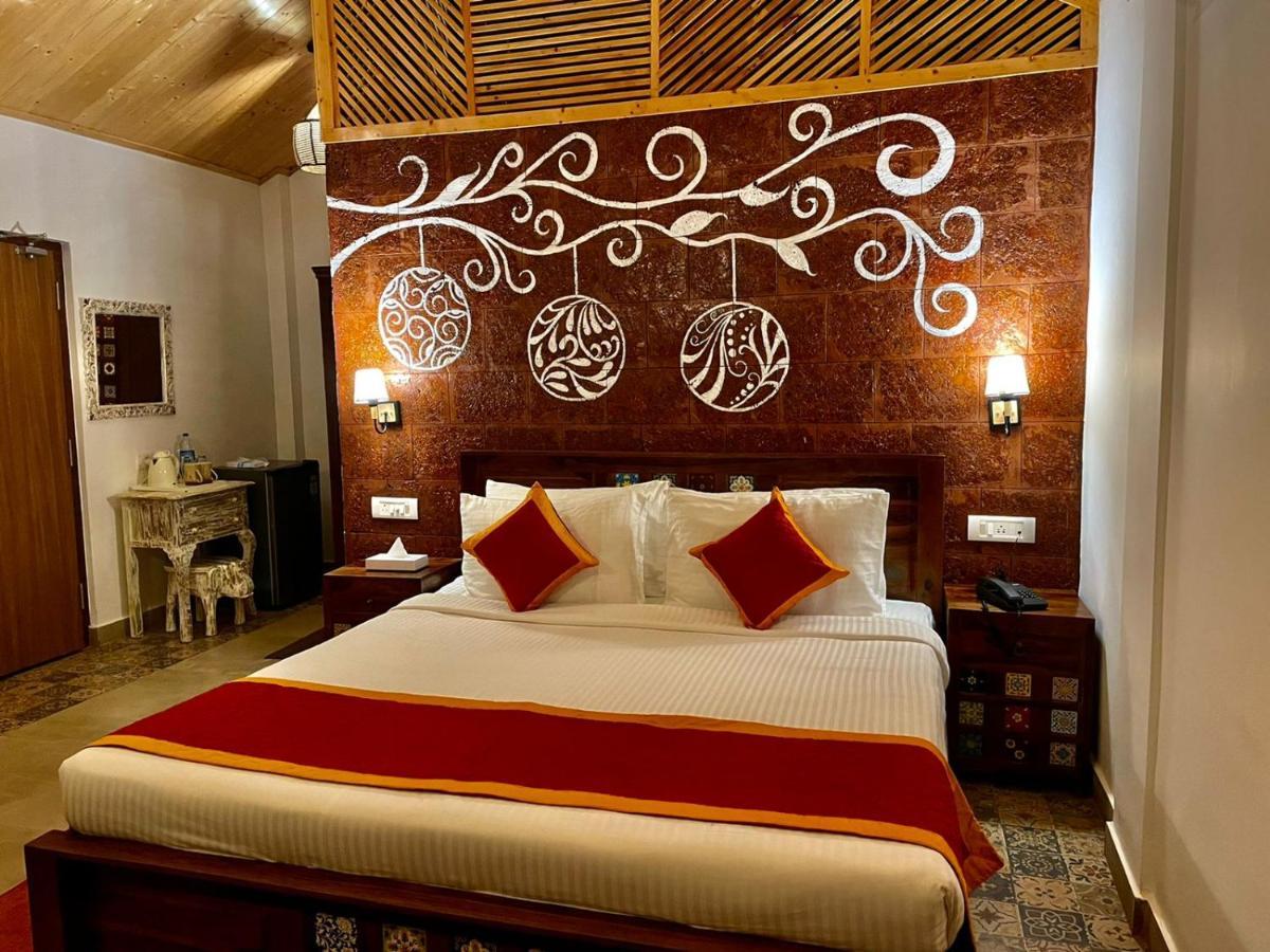 Veda5 Wellness Retreat & Spa Old Goa Bagian luar foto