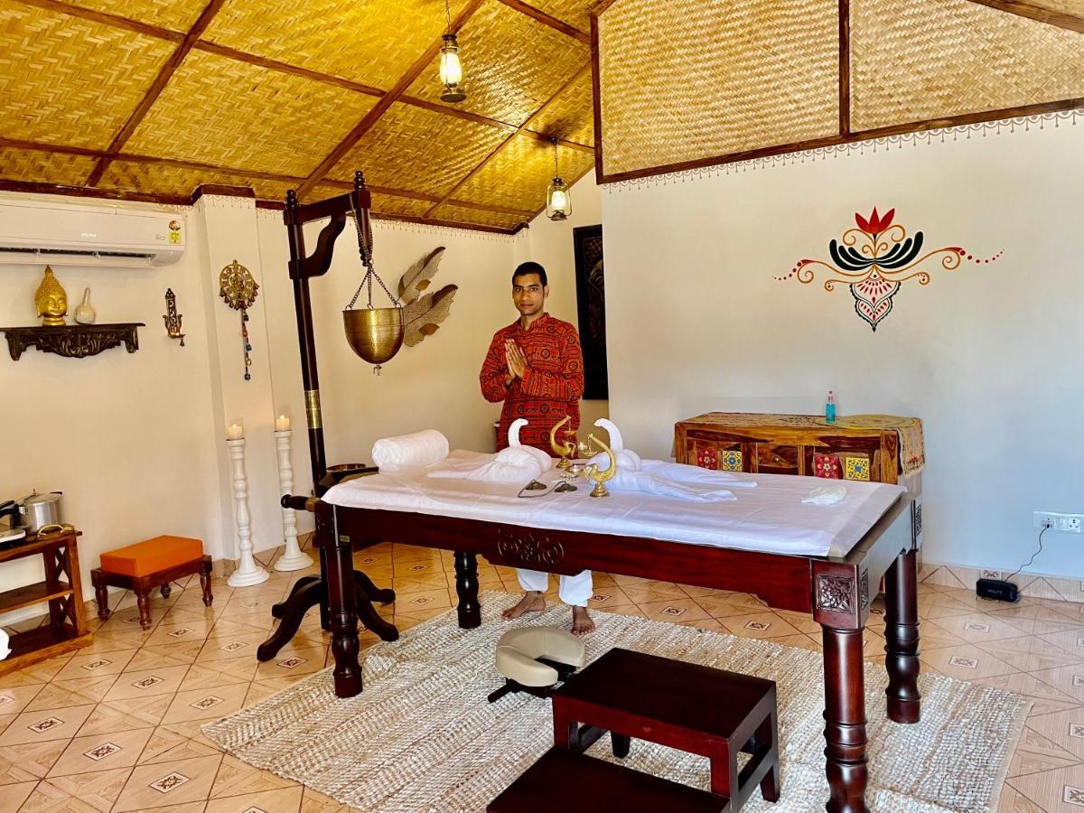 Veda5 Wellness Retreat & Spa Old Goa Bagian luar foto