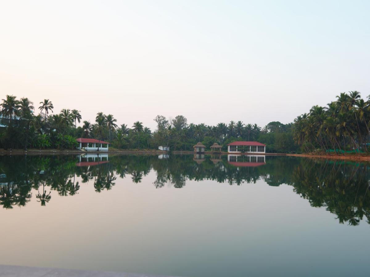 Veda5 Wellness Retreat & Spa Old Goa Bagian luar foto