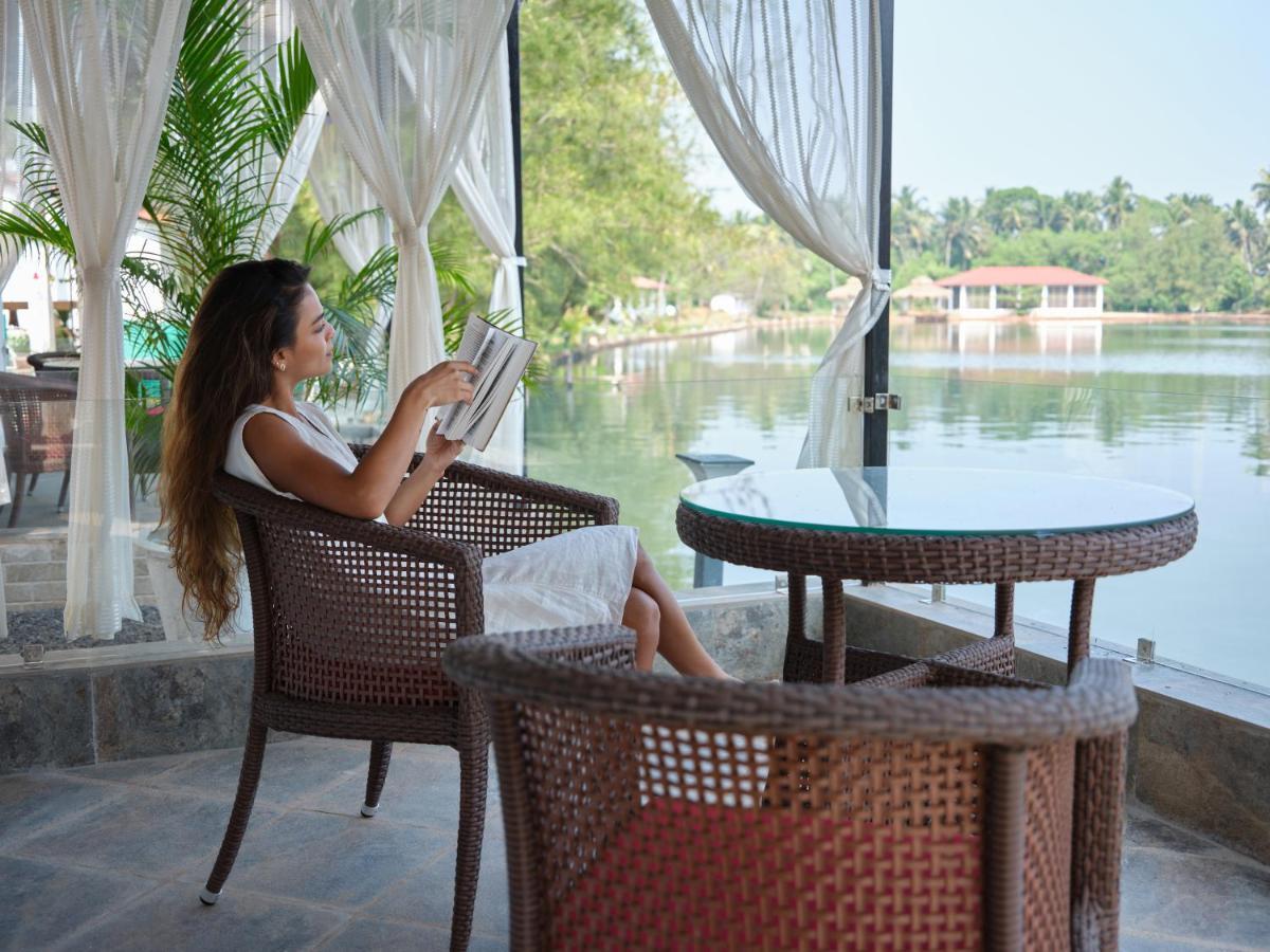Veda5 Wellness Retreat & Spa Old Goa Bagian luar foto