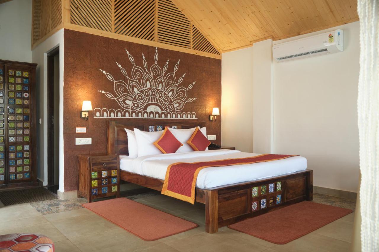 Veda5 Wellness Retreat & Spa Old Goa Bagian luar foto